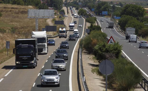 188 radares, 24 cámaras, un dron y una furgoneta camuflada vigilarán la operación salida en Castilla y León