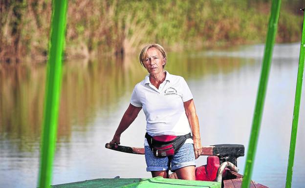 «Ni calor ni virus pueden conmigo y este lago es como mi segunda madre»