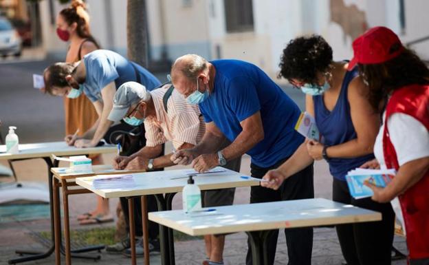 La pandemia se desboca: España bate récord con 1.895 contagios en un día