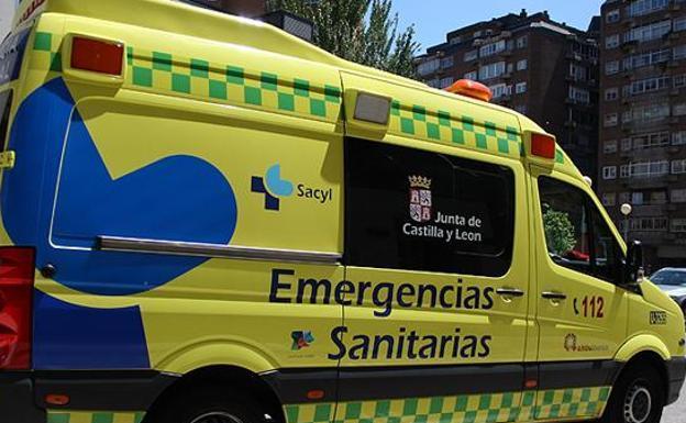 Herida una joven en una salida de vía con vuelco de vehículo en Salas de Bureba