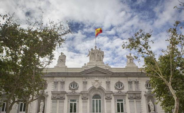 El juez envía al Supremo la causa de maltrato del magistrado del Constitucional