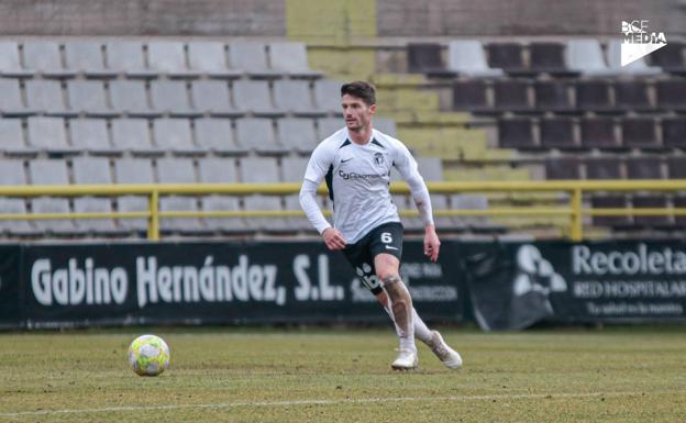 Carlos Indiano rescinde su contrato con el Burgos CF