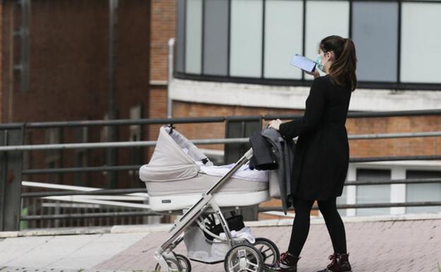 Cuarenta bebés se han contagiado de Covid-19 en su primer mes de vida