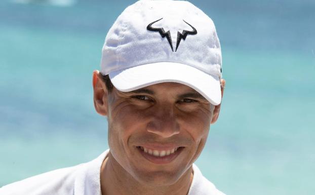 Nadal vuelve a la tierra