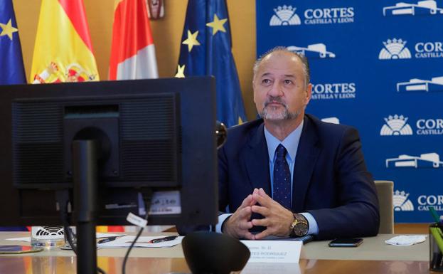 Fuentes apuesta por la creación de pymes que presten servicios a los mayores que viven en los pueblos