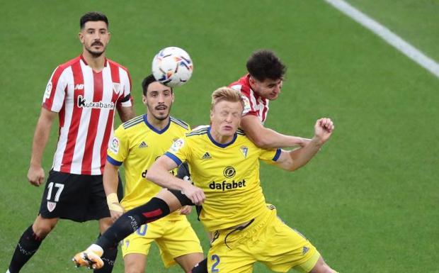 Un Cádiz con nueve da la campanada en La Catedral