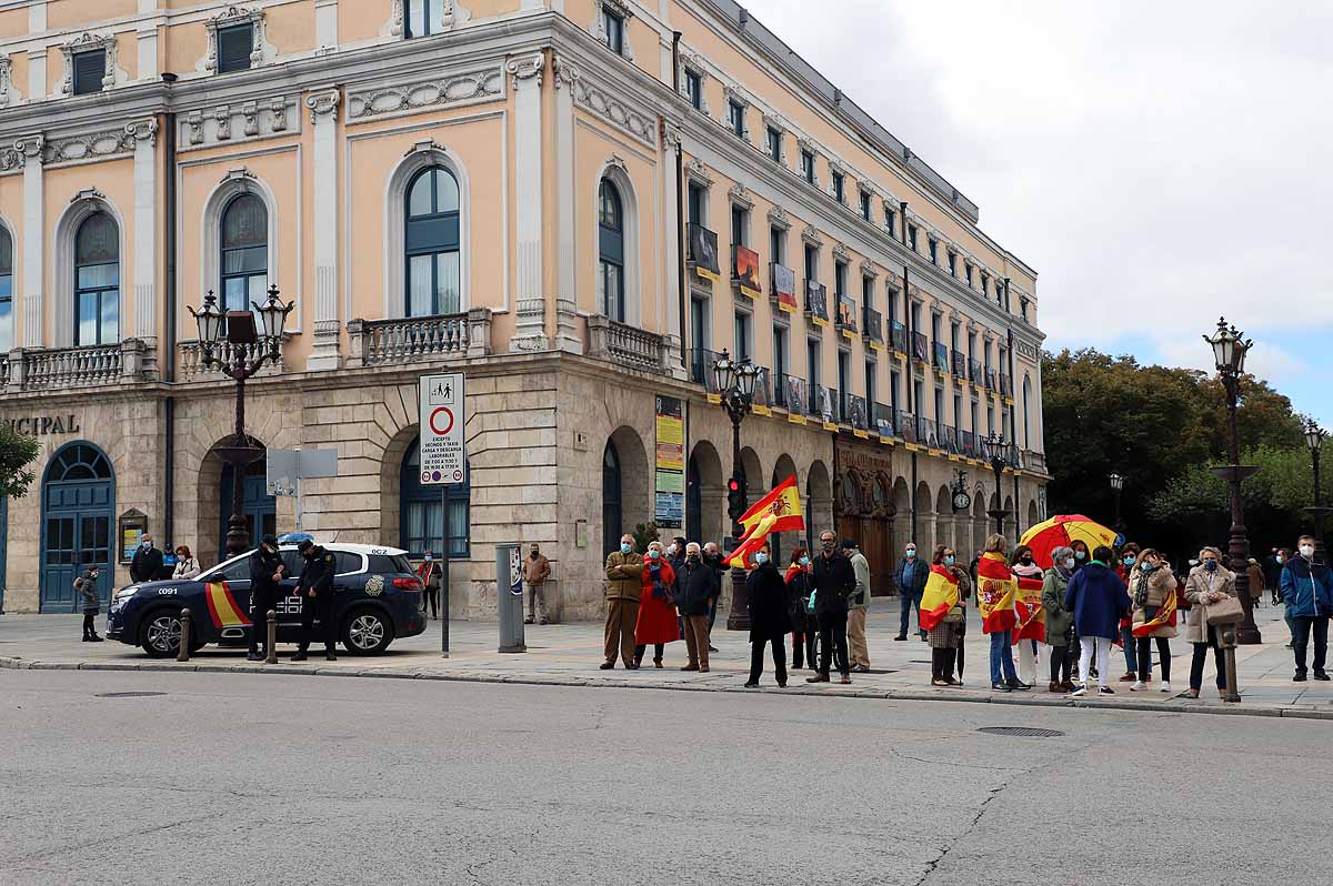 Imágenes de la caravana de Vox en Burgos