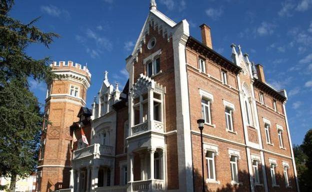 Cien años de Miguel Delibes en el Palacio de la Isla