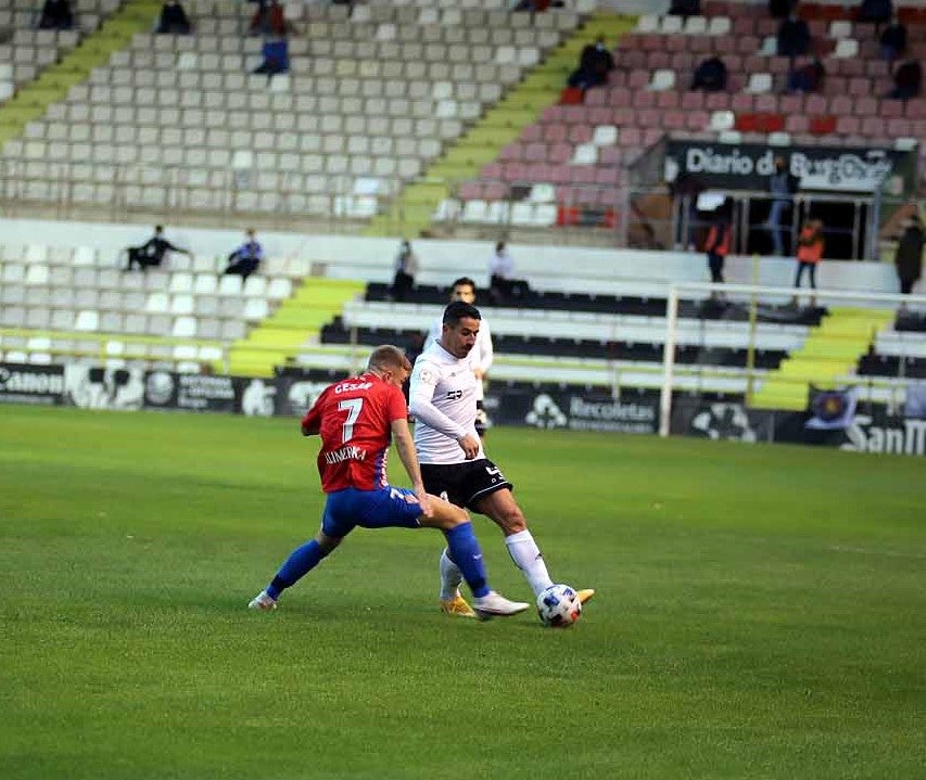 El Burgos C. F.-Sporting B, en imágenes