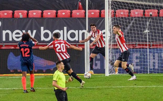 El Athletic se reflota remontado al Sevilla