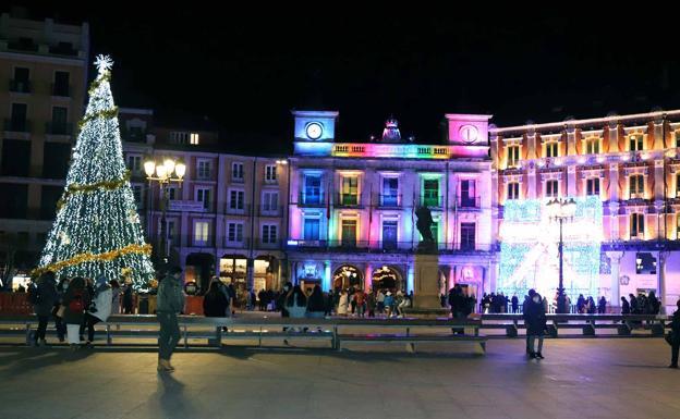 Castilla y León permite en Navidad el retorno a los familiares, excluye a los allegados, y mantiene las reuniones en 10 personas