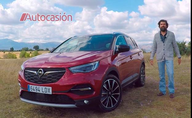 Opel Grandland X Hybrid4: ¿compensa frente al diésel?