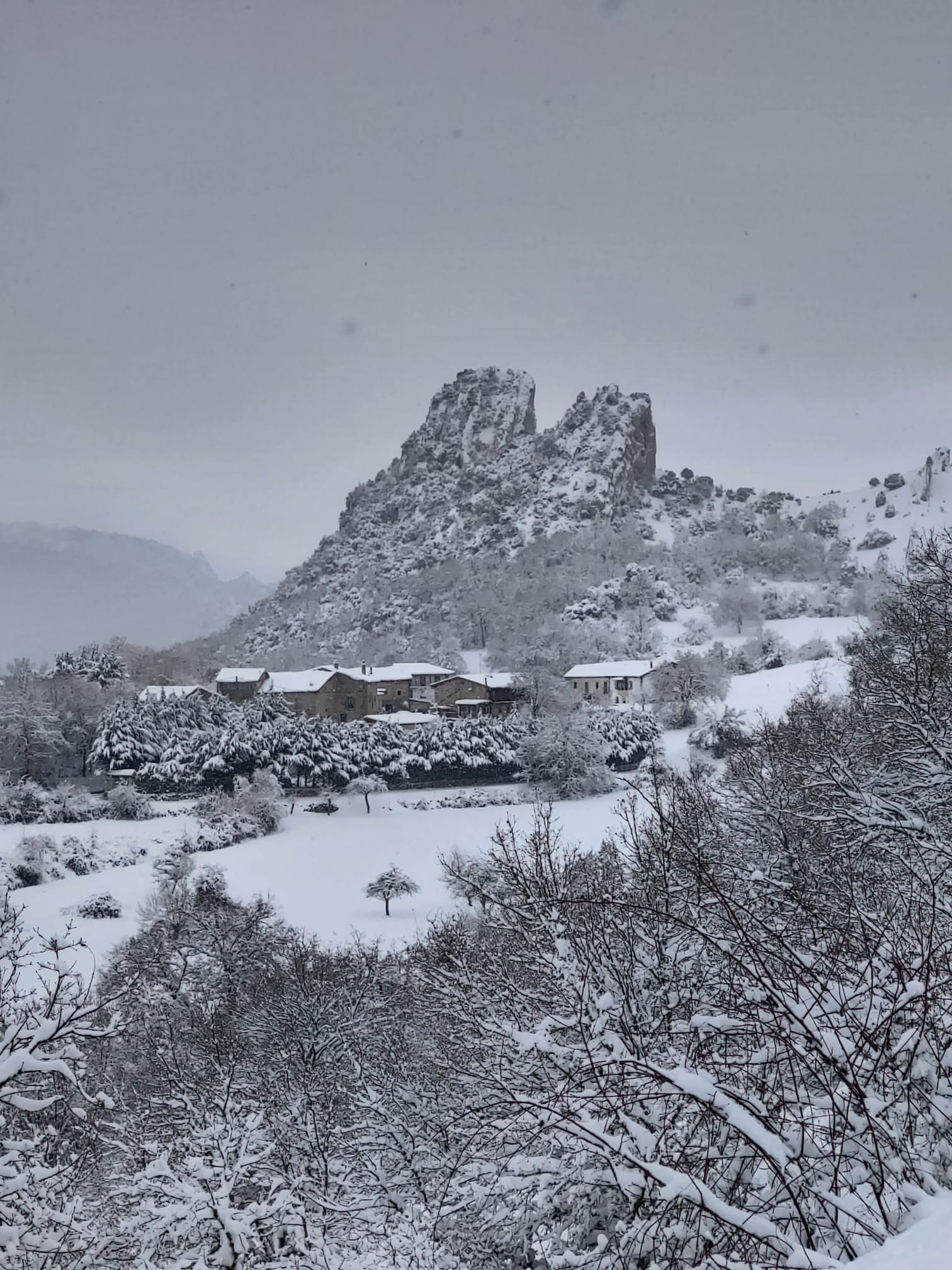 Hielo y nieve en el Día de Reyes en Burgos