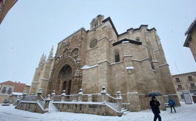 La alcaldesa pide a los arandinos que no salgan de casa salvo que sea «absolutamente necesario»