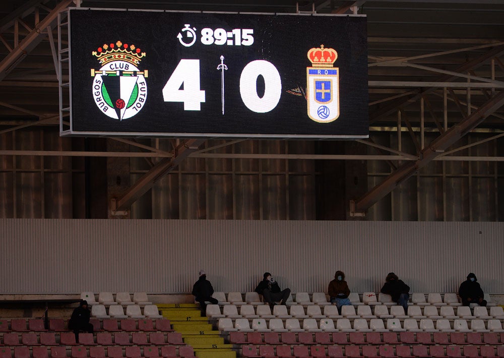 El Burgos CF golea al Real Oviedo B