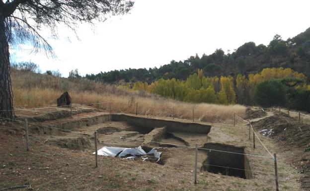 Conferencia del arqueólogo Raúl Martín Varela sobre 'El Castro de la Peña del Moro' en el MEH