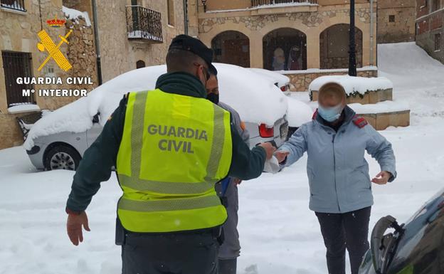 'Filomena' destapa la solidaridad de los vecinos de Torregalindo