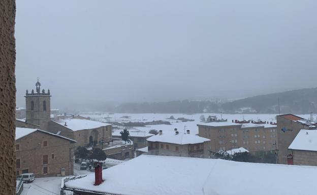 Solo dos alumnos de la provincia no han podido acudir este jueves al colegio debido a la nieve