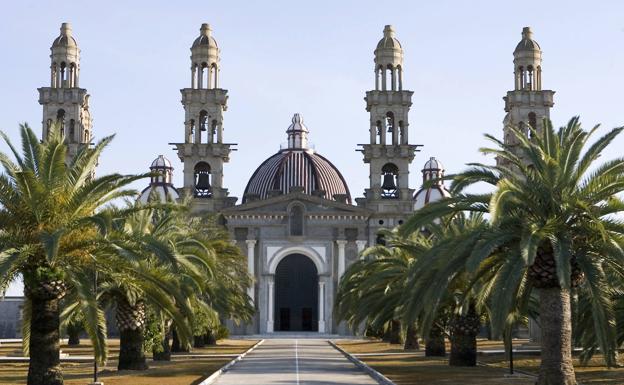 Muere un sacerdote por covid en el Palmar de Troya