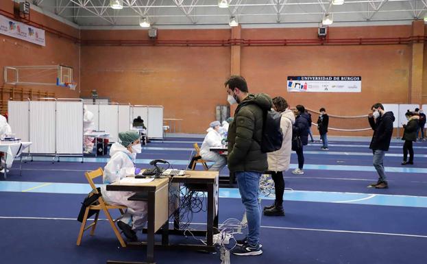 La covid obliga a cerrar cinco aulas más en Burgos