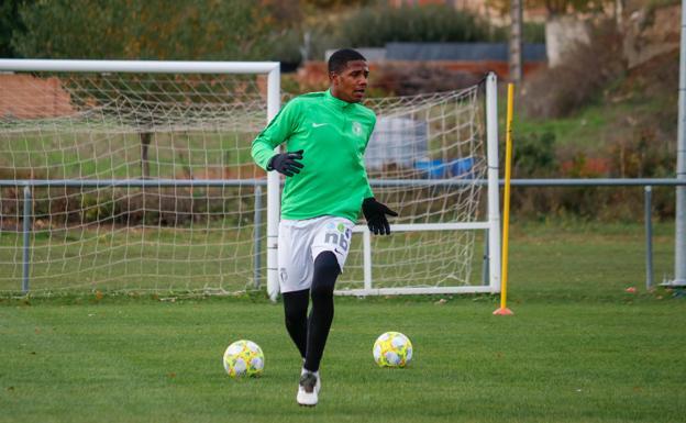 El Burgos CF paga la deuda con la FIFA y podrá fichar en el mercado de invierno