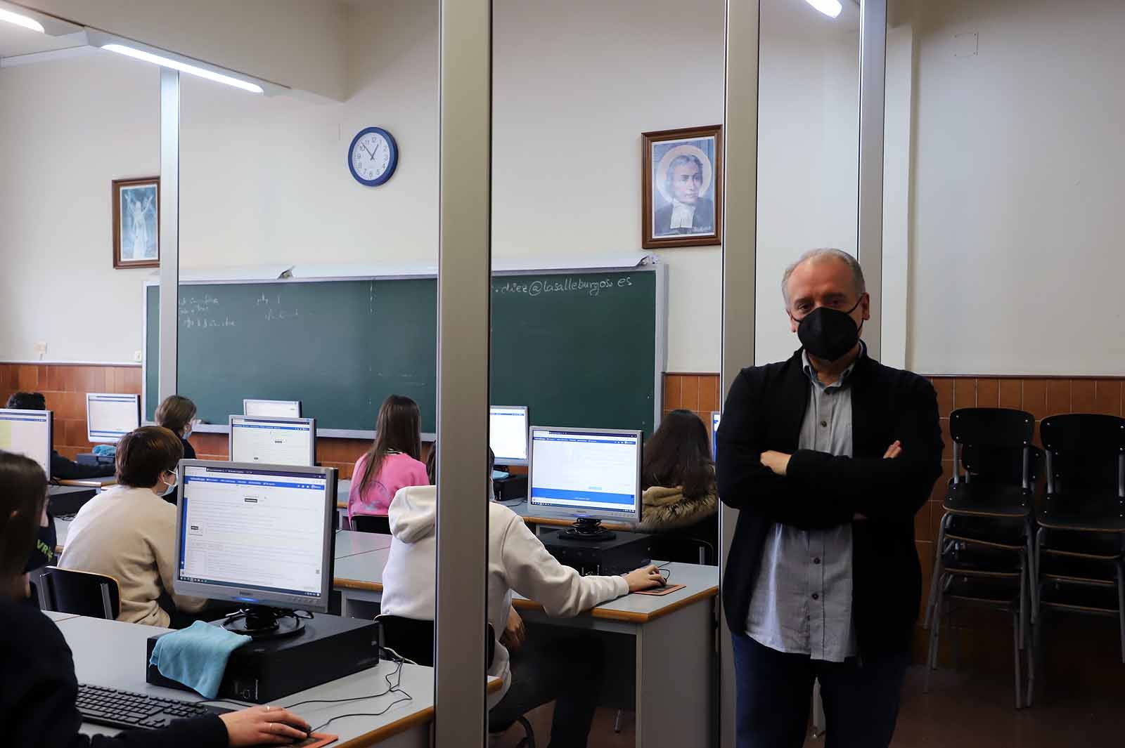 «Hay niños que con 9 años pueden seguir una clase con herramientas digitales»