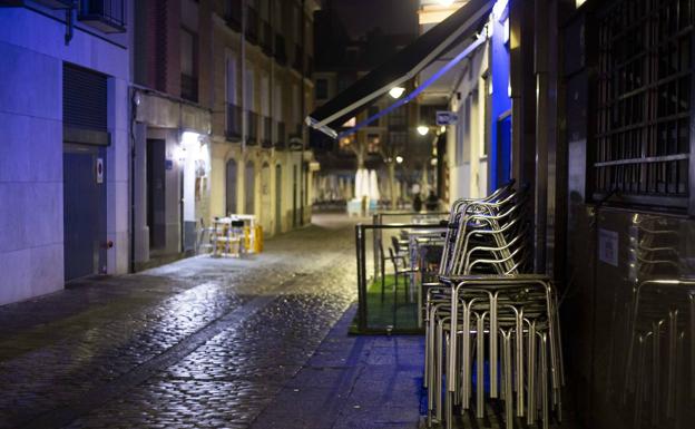 El Supremo reúne este martes a la Sala que debe decidir sobre el adelanto del toque de queda