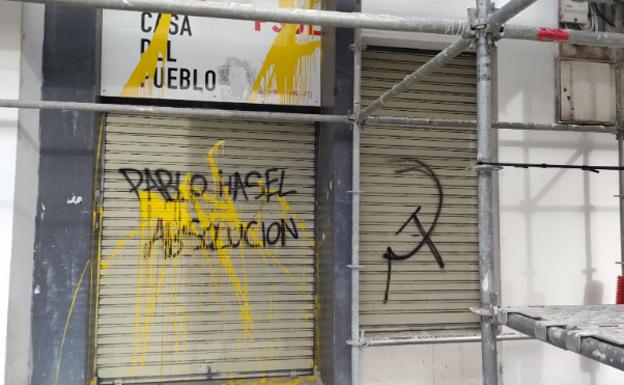 Mañueco rechaza la agresión a la sede del PSOE de Burgos