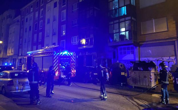 Cinco contenedores quemados en Burgos en una sola jornada