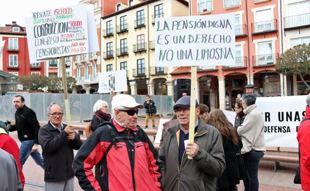 Los pensionistas de Burgos salen a la calle para exigir la eliminación de la brecha de género