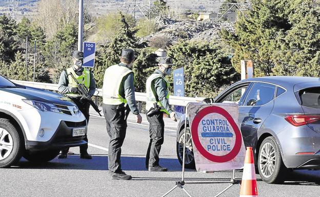 Castilla y León intensifica los controles para garantizar el cierre perimetral