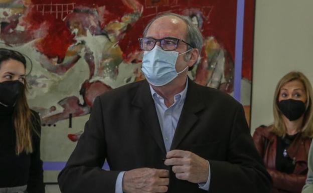 Gabilondo rechaza gobernar con Iglesias por su actitud «extremista y radical»