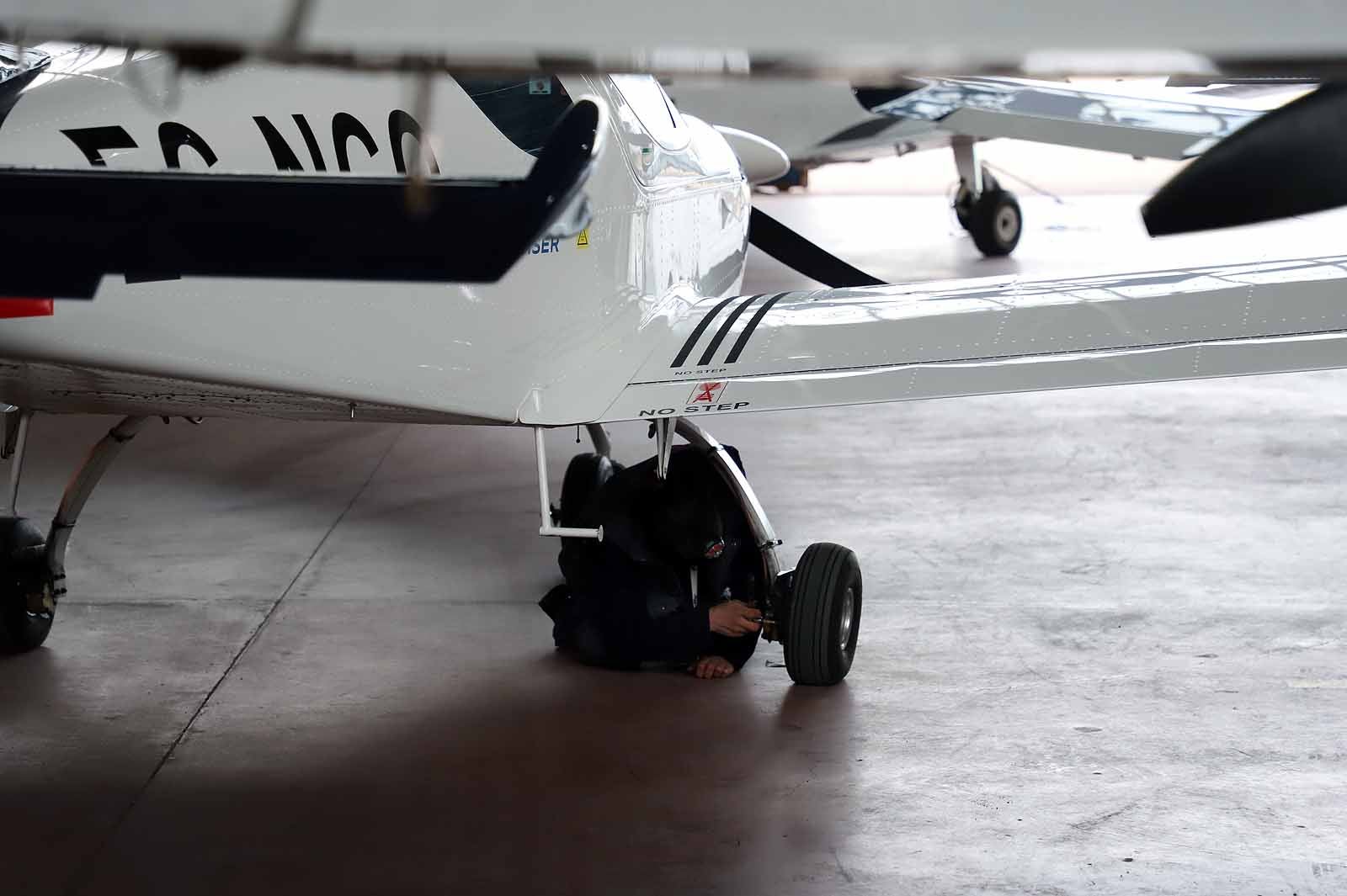 La escuela de aviación FlyBy School se asienta en Burgos