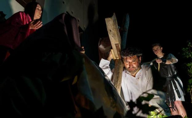 El CIT de Covarrubias organiza un 'Via Crucis Fotográfico'