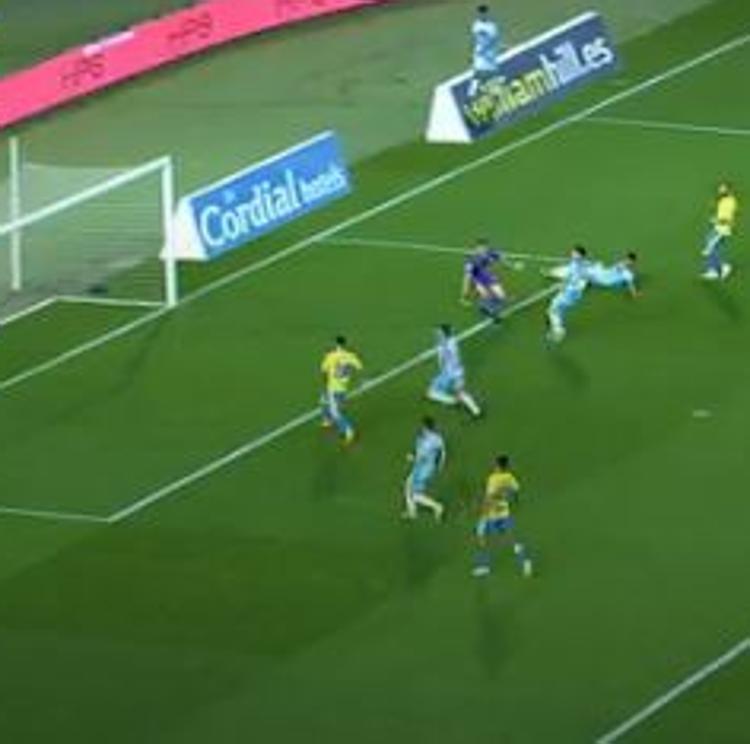 Vídeo: Las Palmas le endosa una goleada de escándalo al Lugo