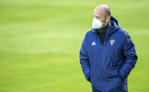 La covid obliga a aplazar el Mirandés - Tenerife