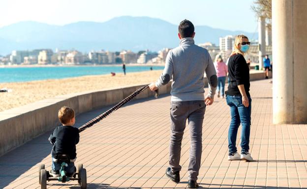 El ahorro de los hogares se dispara a su nivel más alto