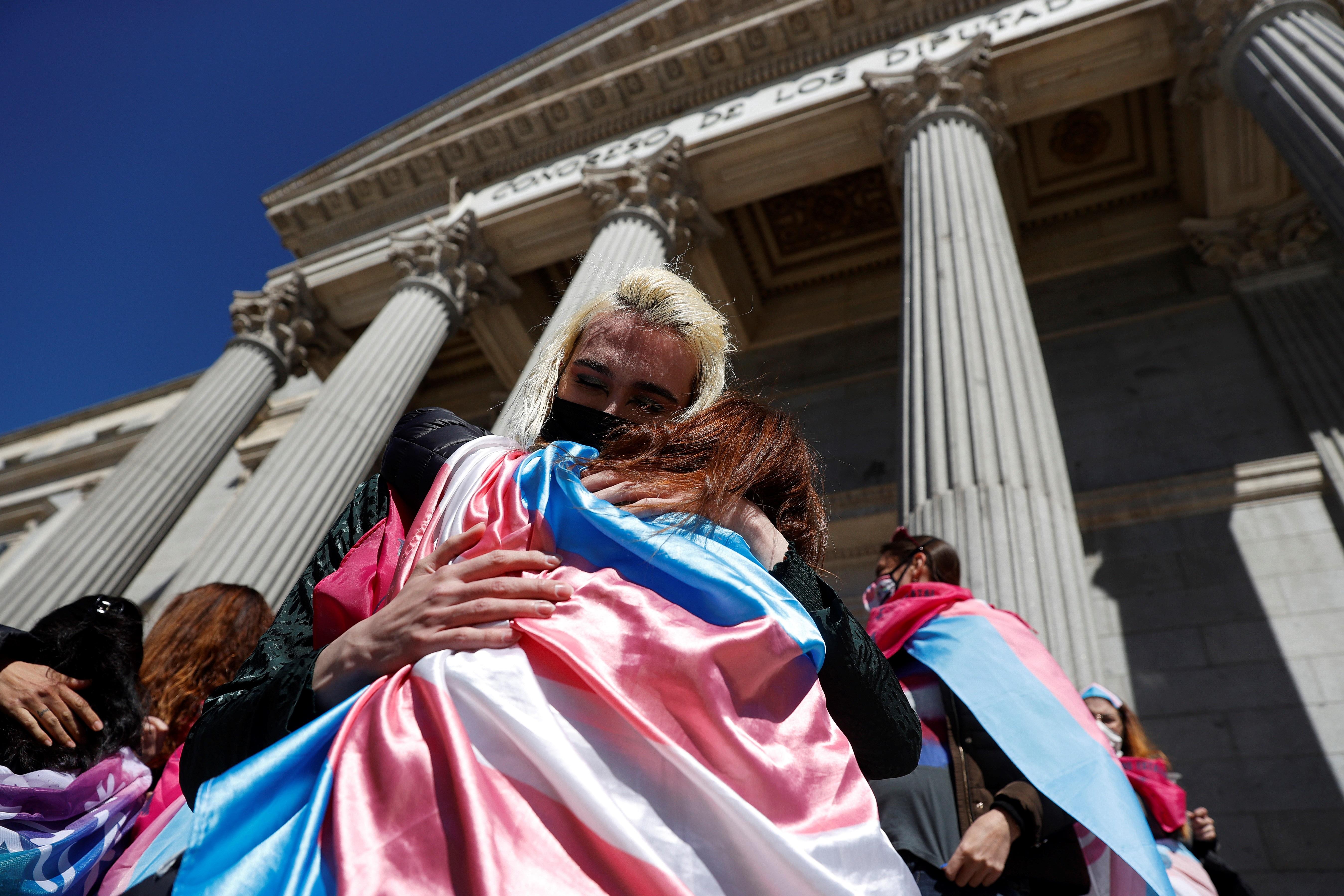 Así es la ley en estudio de la que podrán beneficiarse los burgaleses trans