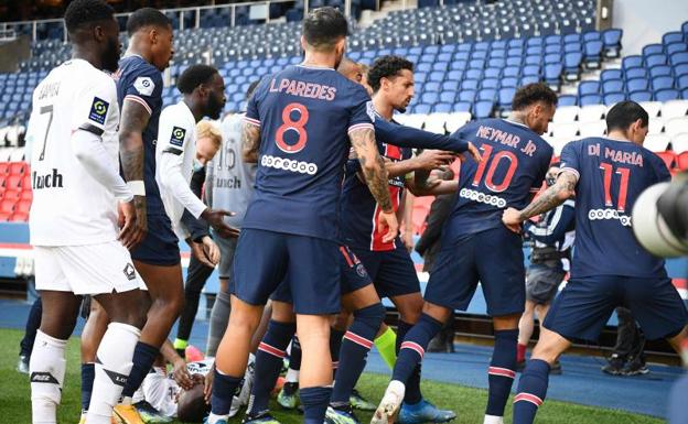 Neymar, expulsado en la derrota del PSG ante el Lille