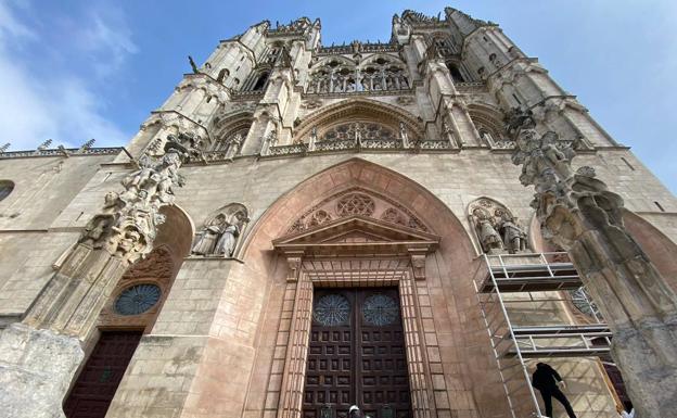 Icomos guiará al Cabildo para modificar las puertas de la catedral de burgos