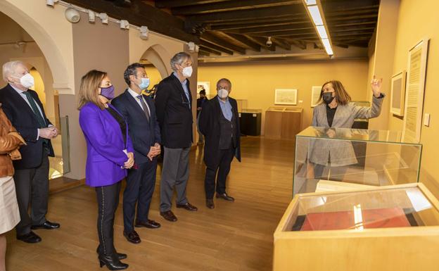 El arco de Santa María muestra cómo era la ciudad en 1921 y el Museo de Burgos, sus pintores