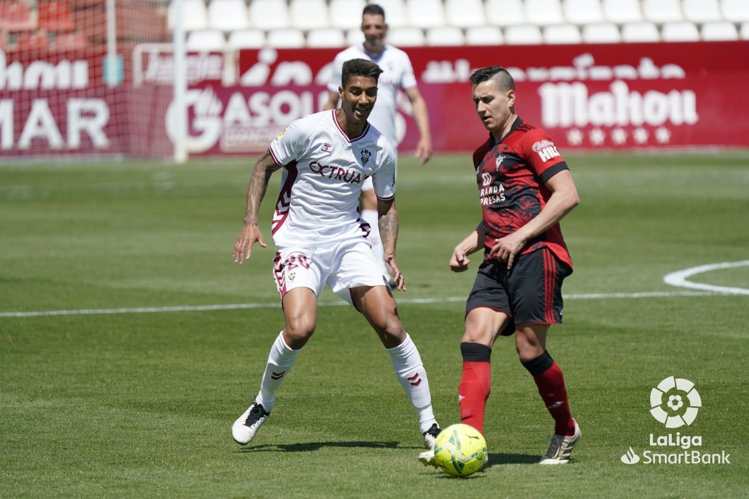 El Mirandés cae en los minutos finales ante un colista muy necesitado