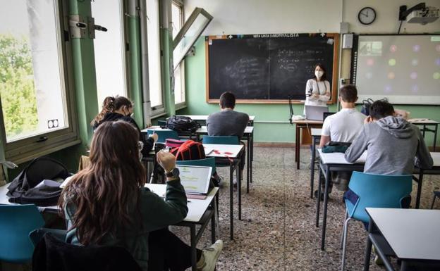 Italia deja abiertos los colegios durante el verano para recuperar la sociabilidad