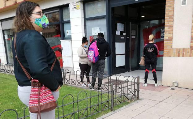 El paro aumentó en Castilla y León en 9.900 personas durante el primer trimestre