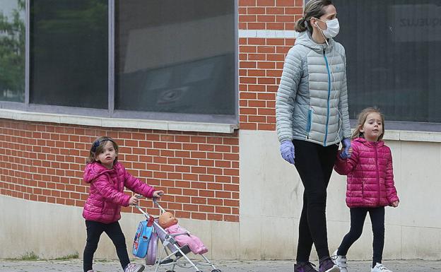 113 mujeres frente a 13 hombres, las excedencias por cuidado familiar siguen siendo desiguales en Burgos