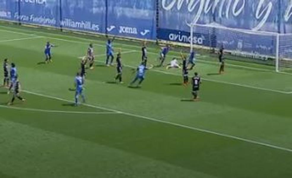 Vídeo: Pathé Ciss da la victoria al Fuenlabrada con un golazo desde medio del campo