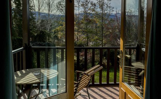 Hoteleros de Castilla y León acusan a la Junta de no dar respuesta al sector