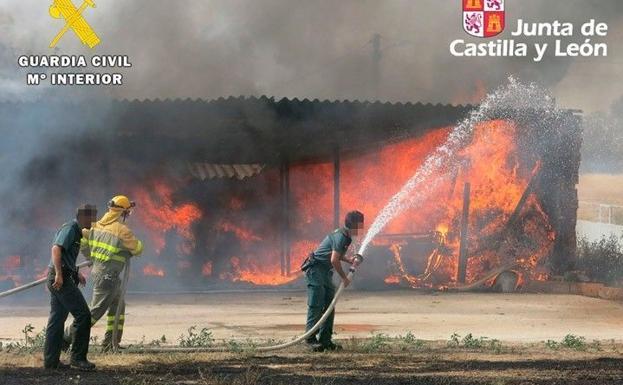 Nueve meses de cárcel por originar un incendio con una cosechadora en Villaverde del Monte