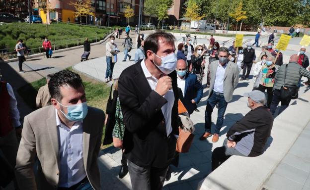 Tudanca no quiere elecciones anticipadas en Castilla y León, pero prepara el terreno por si acaso