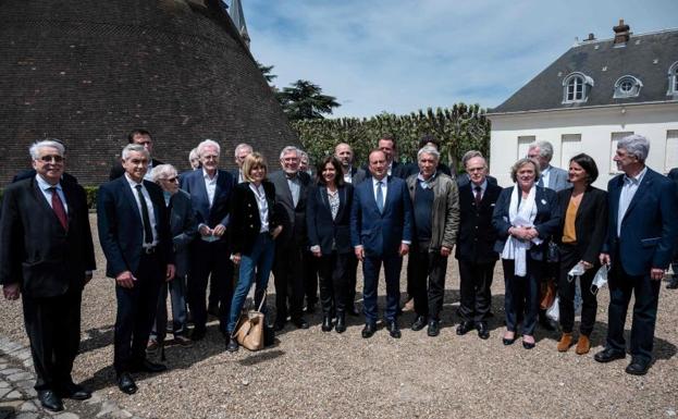 Los socialistas franceses celebran 40 años de la victoria de Mitterrand en plena crisis